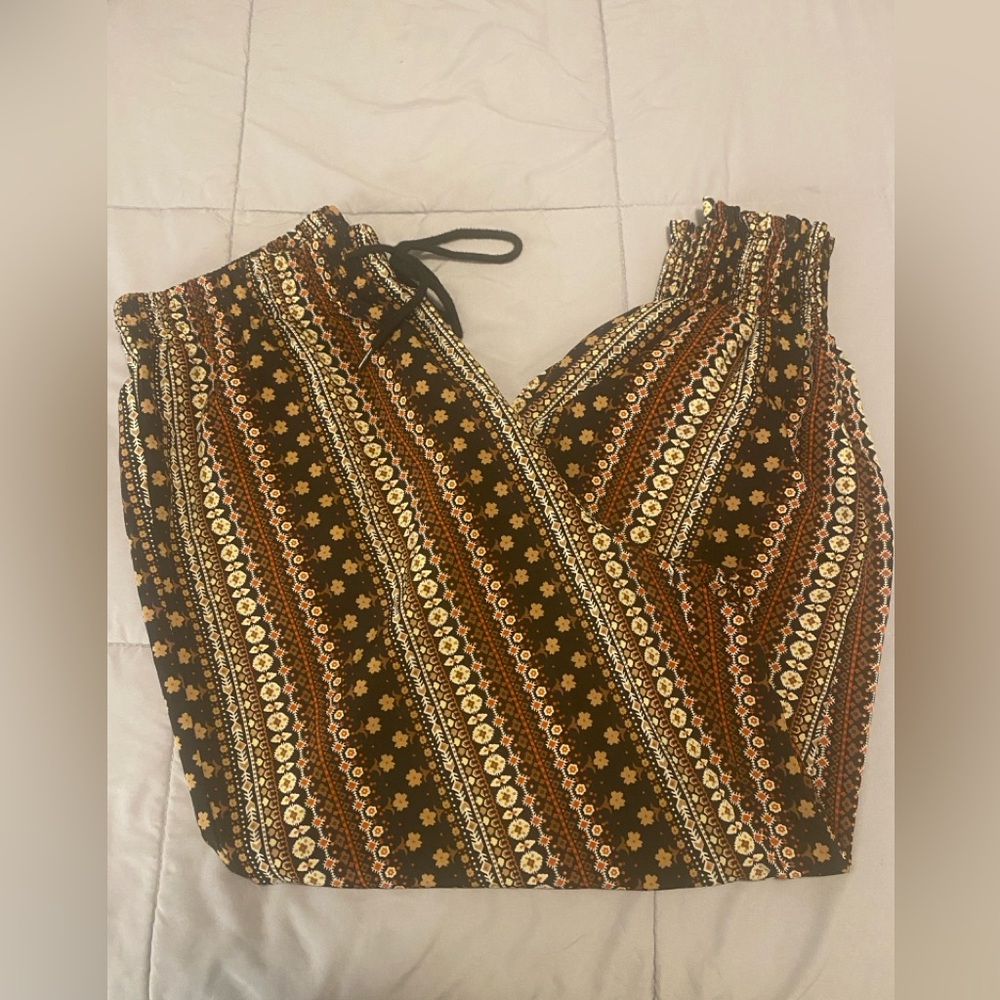 GEO PRINT PANTS